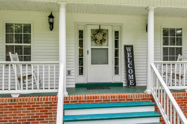 203 Brady Drive, Dickson, TN 37055