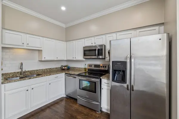 122 Matthew Ln, Nashville, TN 37215