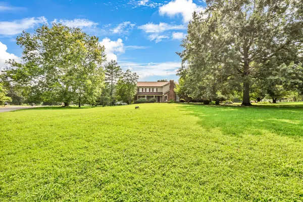 592 Fairway Wingate, Clarksville, TN 37043