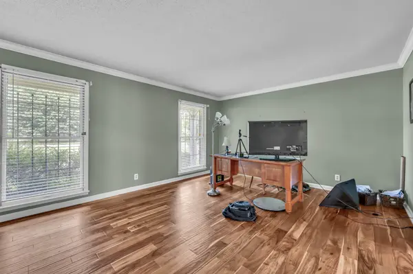 592 Fairway Wingate, Clarksville, TN 37043