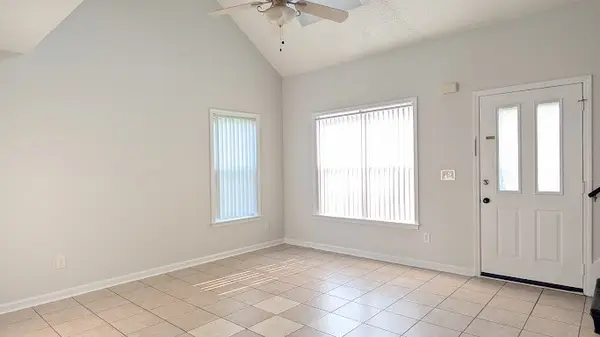 4041 Margo Cir, La Vergne, TN 37086