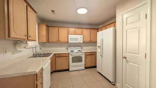 4041 Margo Cir, La Vergne, TN 37086