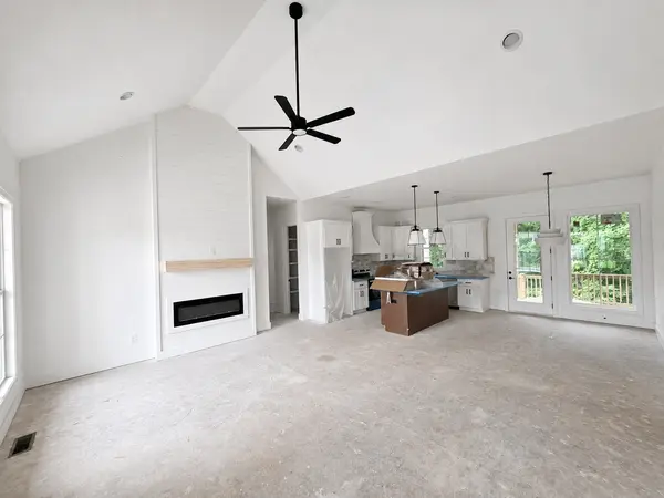 724 Beckridge rd, Mcminnville, TN 37110