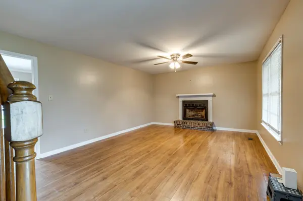 105 Rainier Dr, Columbia, TN 38401