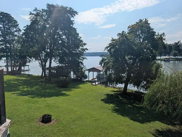 300 Lake Forest Lane, Spring City, TN 37381