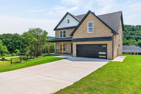 4556 Twin Creeks Dr, Cookeville, TN 38506