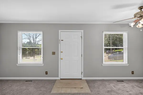 808 Apple Dr, Nashville, TN 37211