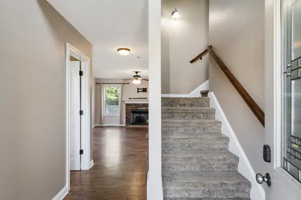 1017 Sunrise Dr, Clarksville, TN 37042