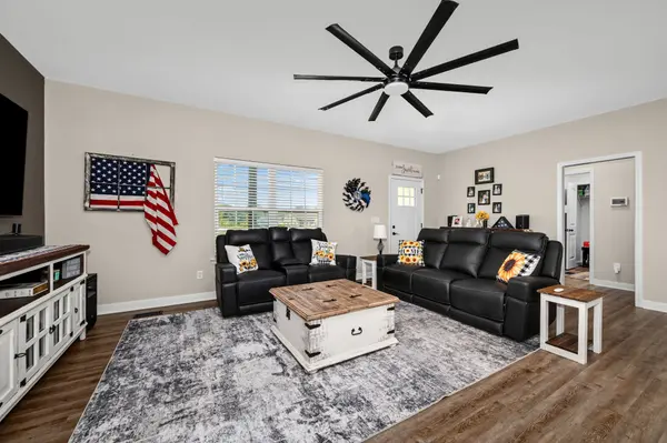 64 Cannon Pl, Woodbury, TN 37190