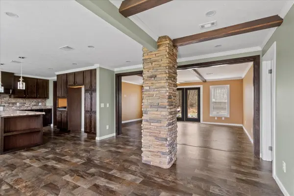 1189 Chicken Creek Rd, Pulaski, TN 38478