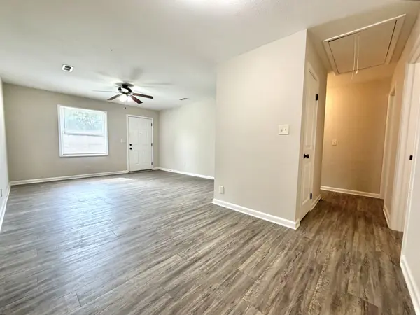 412 Redbud Ln, Clarksville, TN 37043