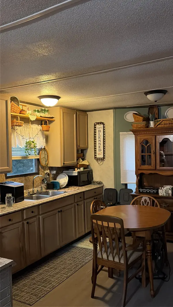 7 White Cir, Chestnut Mound, TN 38552