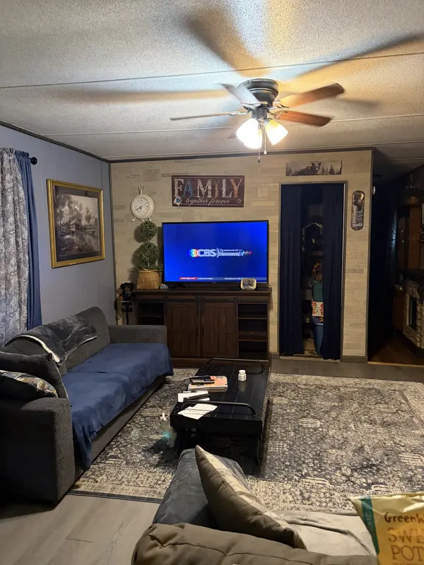 7 White Cir, Chestnut Mound, TN 38552
