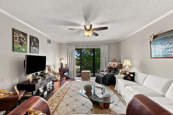 200 Sanders Ferry Rd #1303, Hendersonville, TN 37075