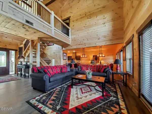 605 Wiley Oakley Drive, Gatlinburg, TN 37738