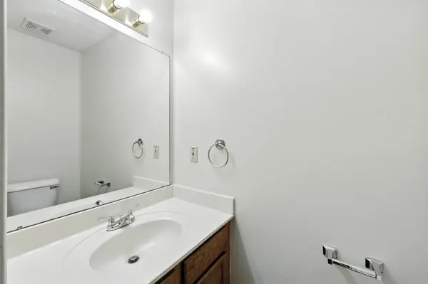 253 Stateline Rd, Oak Grove, KY 42262