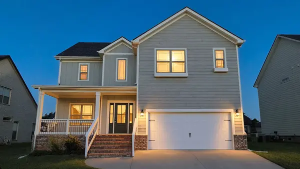 576 Dexter Dr, Clarksville, TN 37043