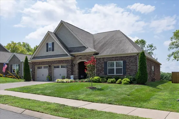 1045 Windemere Dr, Gallatin, TN 37066