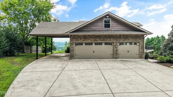1041 Hilltop Lane, Kodak, TN 37764
