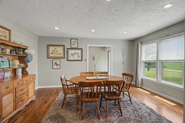 6730 Pierce Ln, Hopkinsville, KY 42240