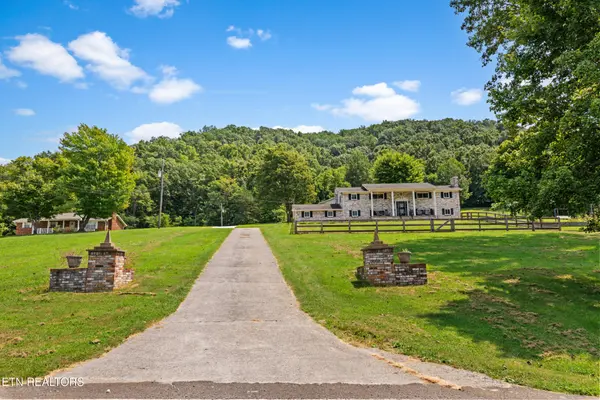 6818 Texas Valley Rd, Knoxville, TN 37938