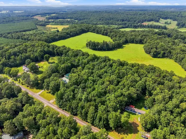 131 Critter Crossing Rd, Crossville, TN 38572