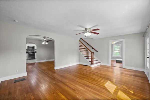 714 E 7th St, Hopkinsville, KY 42240