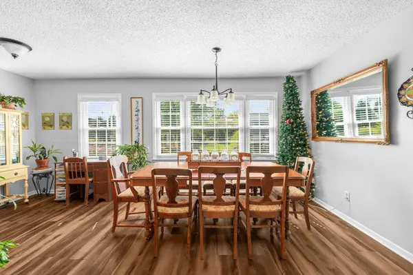 825 Apache Trl, Mcminnville, TN 37110