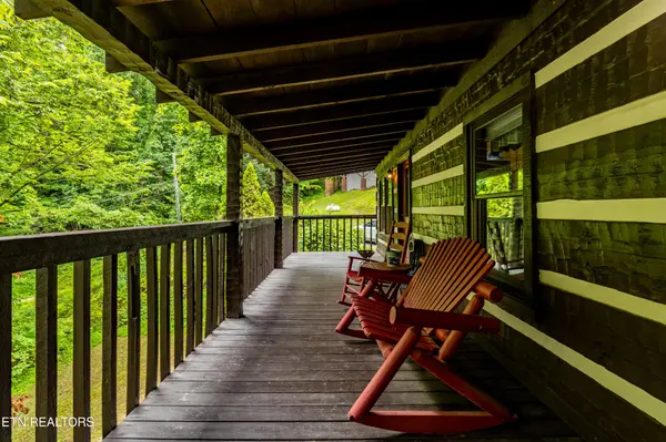 2320 Foxwell Way, Sevierville, TN 37876