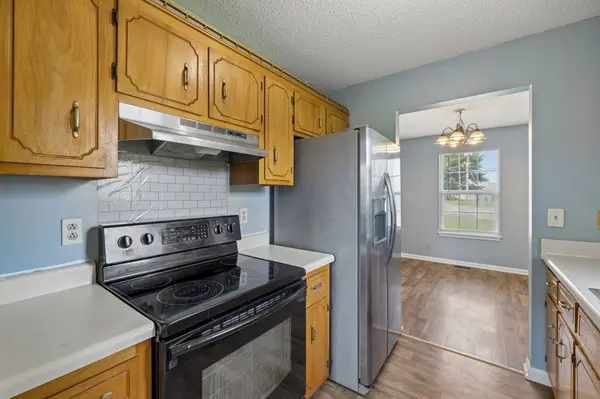 717 Polk Ave, Oak Grove, KY 42262