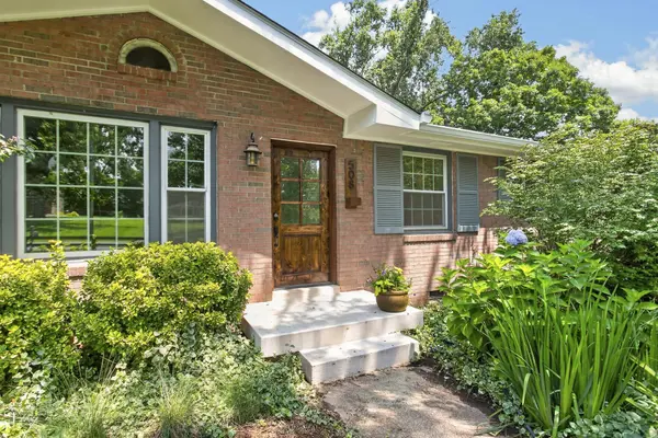 508 Purnell Dr, Nashville, TN 37211