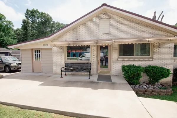 2323 N Jackson St, Normandy, TN 37360