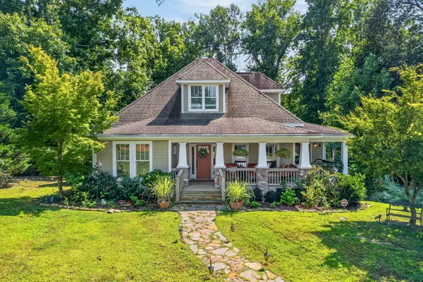 18 Admiral Ln, Rock Island, TN 38581