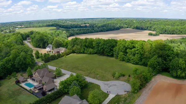 24 Port Royal Estate, Adams, TN 37010