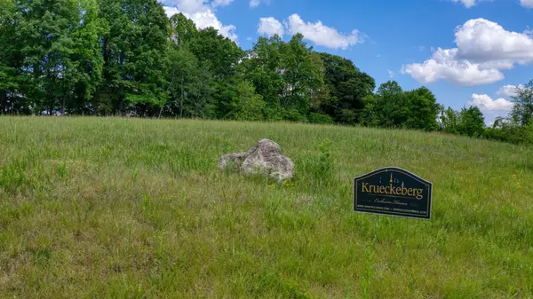 24 Port Royal Estate, Adams, TN 37010