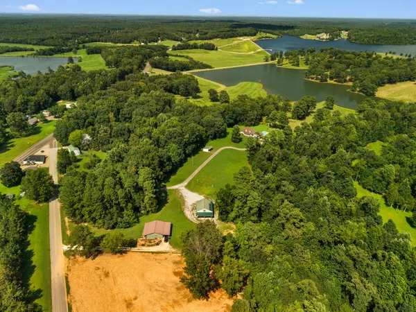 89 Leach Rd, Huntingdon, TN 38344