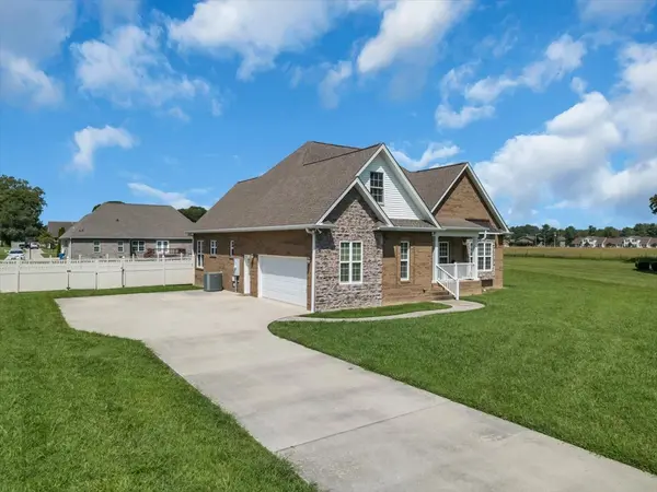 61 N Kensington Ct, Manchester, TN 37355
