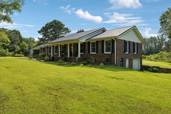 216 Napier Lake Rd, Hohenwald, TN 38462