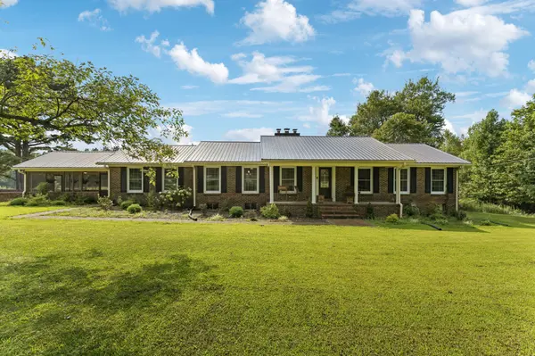 216 Napier Lake Rd, Hohenwald, TN 38462
