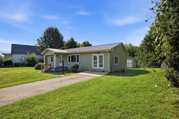 2404 Main Street, Pikeville, TN 37367