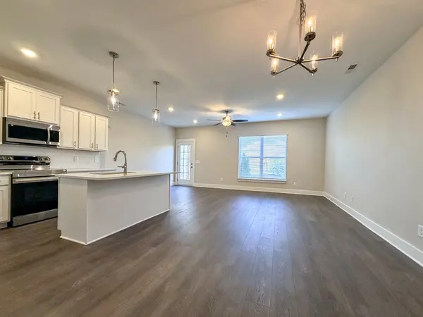 1429 Vanner Ct, Gallatin, TN 37066