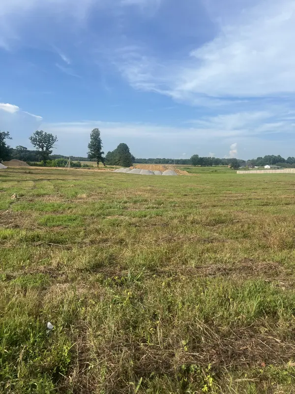 1 Jean Drive, Tullahoma, TN 37388