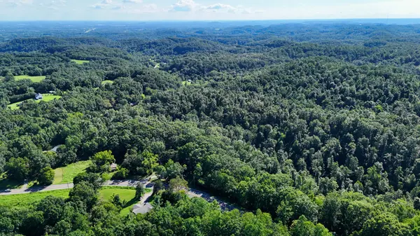 1 Lindsey Hollow Rd, Gallatin, TN 37066