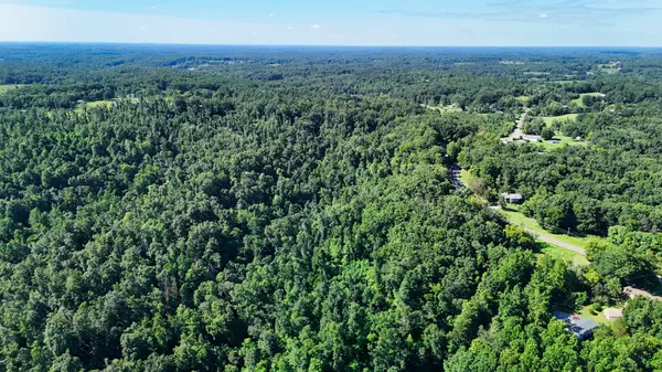2 Lindsey Hollow Rd, Gallatin, TN 37066