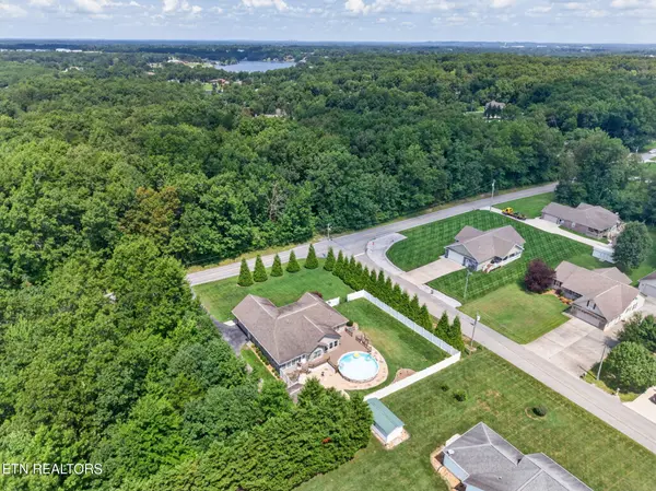591 Spruce Loop, Crossville, TN 38555