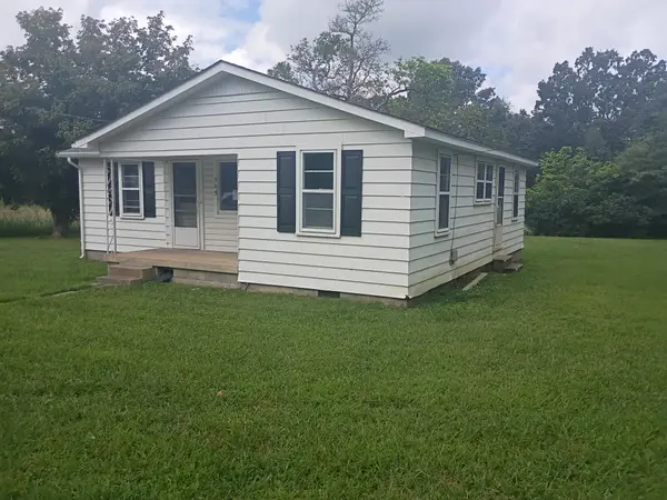 305 Marbury Rd, Tullahoma, TN 37388