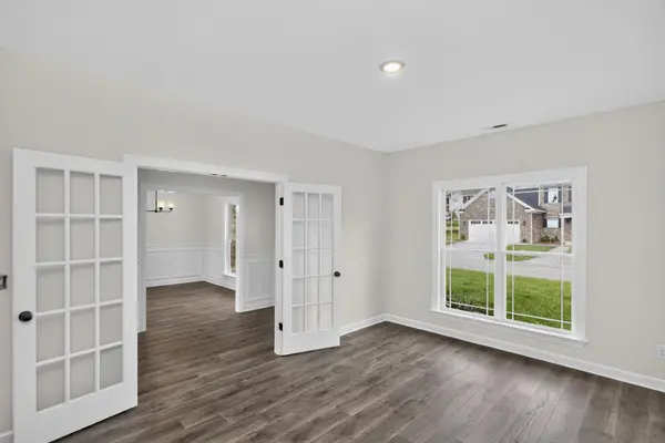 5020 Salient Dr, Spring Hill, TN 37174