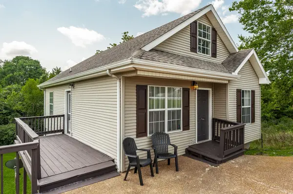 477 Brattontown Cir, Lafayette, TN 37083