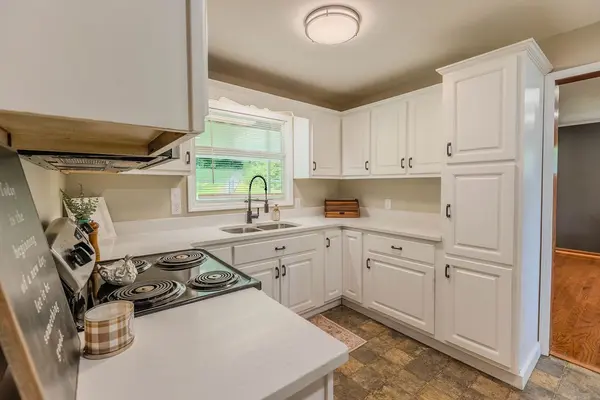 416 Robinson Rd, Mcminnville, TN 37110