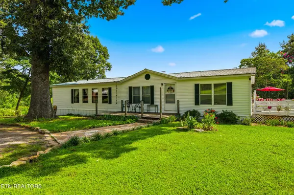234 Greenbriar Rd, Sweetwater, TN 37874